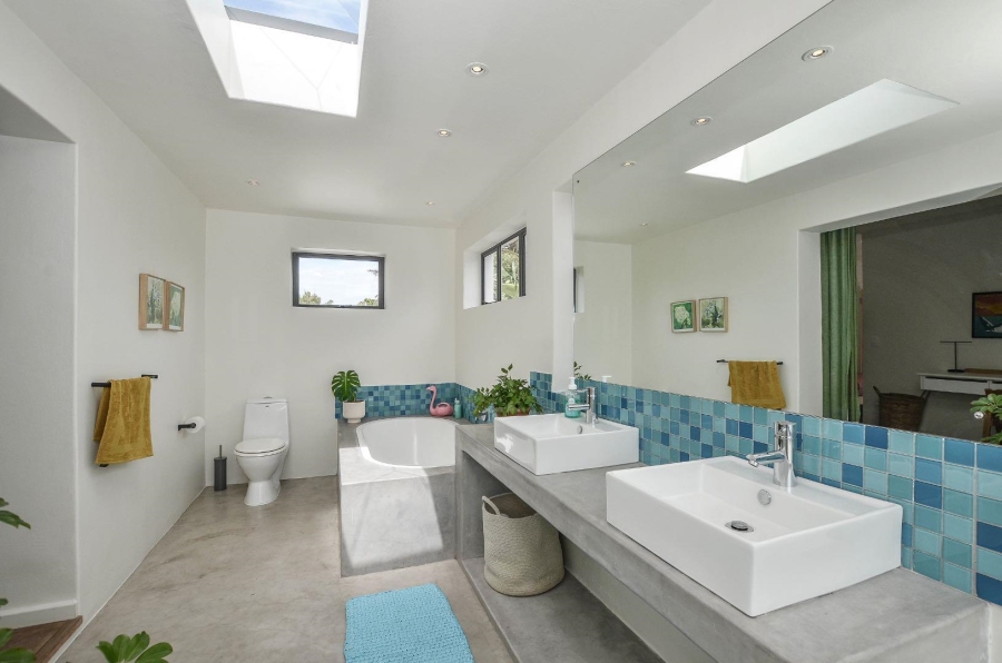 4 Bedroom Property for Sale in Sunset Beach Western Cape